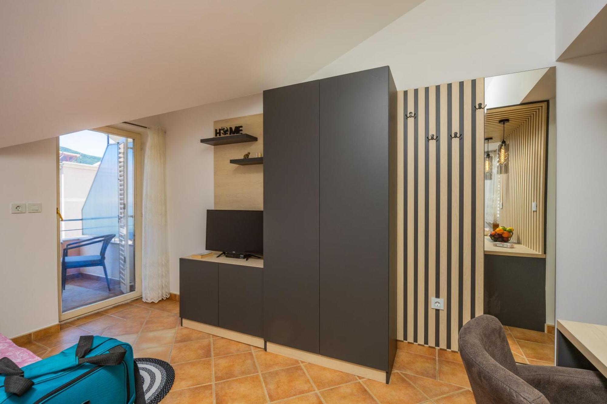 Apartment Adzic *