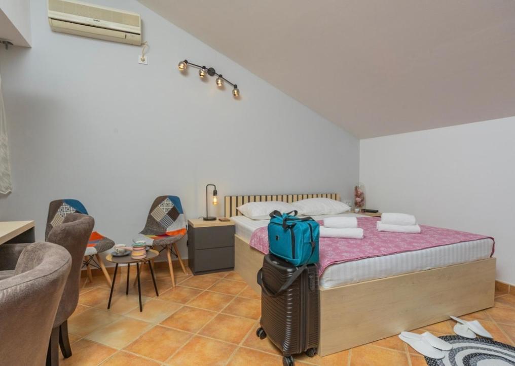 Adzic Apartment